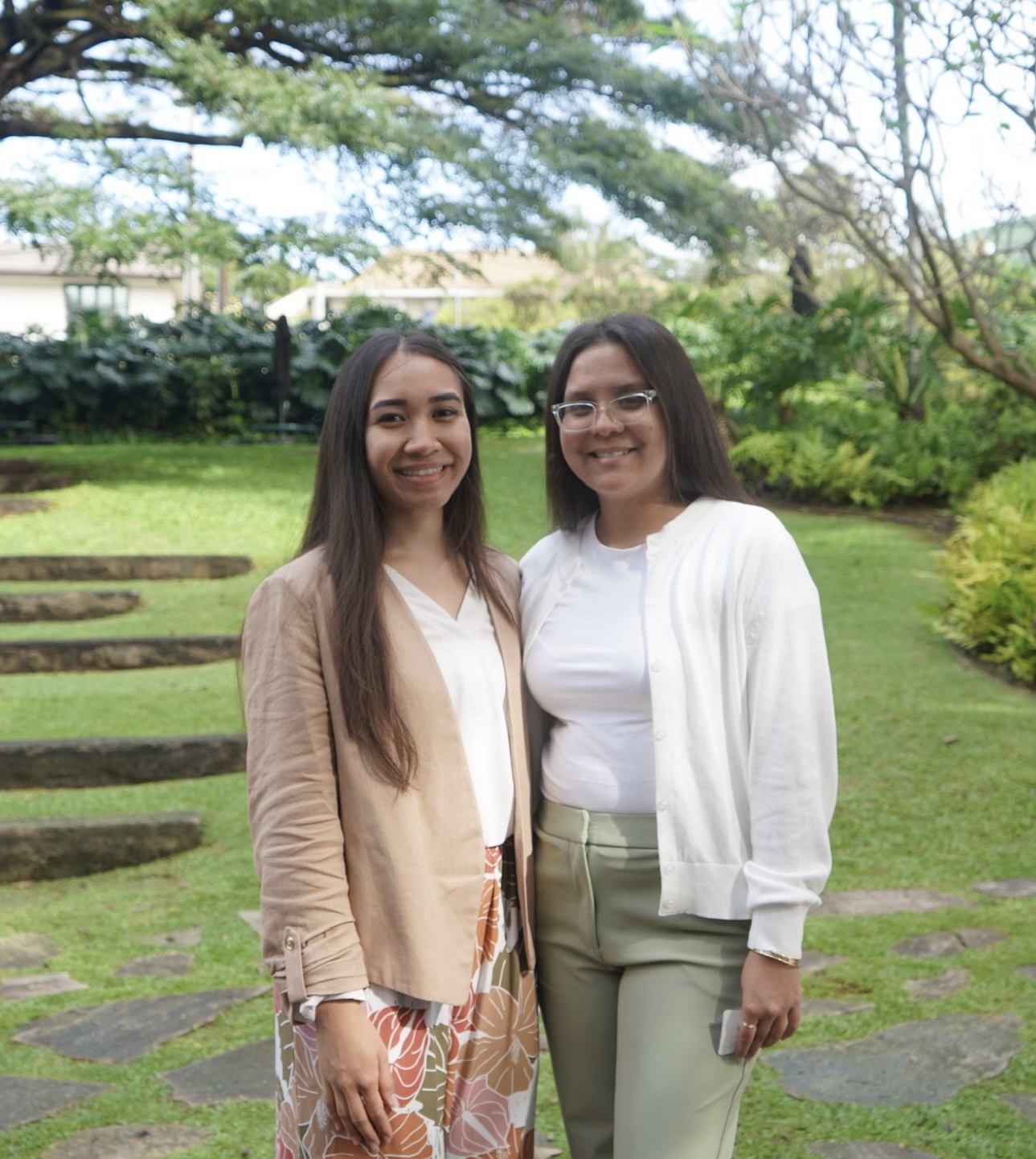 Sophia and Macy, KumuLink founders